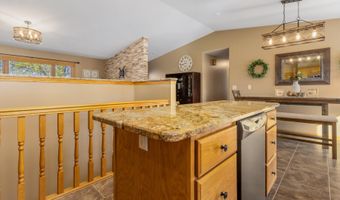 38397 Richmond Heights Dr, Aberdeen, SD 57401