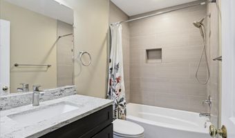 43909 THORNCROFT Ter, Ashburn, VA 20148