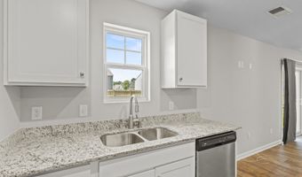 166 Carriagebrook Cir, Camden, SC 29020