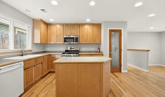595 Elizabeth Ave, Ashland, OR 97520
