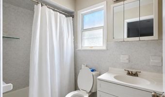 97 OAK St No. 2, Bayonne, NJ 07002