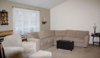 8437 Lockwood Ln, Indianapolis, IN 46217