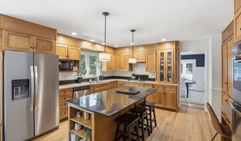 25 Revolutionary Rd, Acton, MA 01720