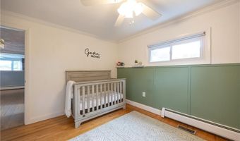 9 Pequot Ave, Cumberland, RI 02864