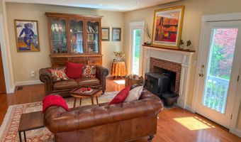 2 Parker Farm Ln, Amherst, NH 03031