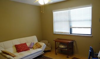 102 S Hackberry Dr, Alpine, TX 79830