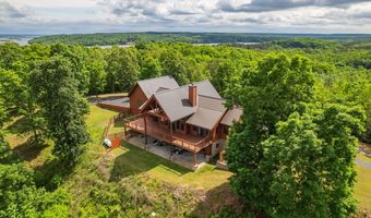 685 River Oaks Dr, Big Sandy, TN 38221