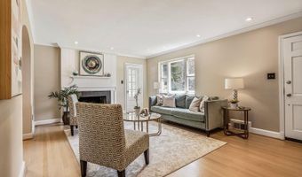 6111 WASHINGTON Blvd, Arlington, VA 22205