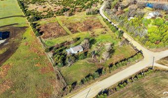 1587 N 450 Rd, Baldwin City, KS 66006