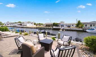 61 Archer Ave S, Bayville, NJ 08721