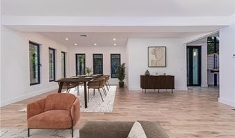19 Castle Rd, Narragansett, RI 02882