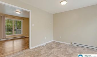1842 Glacier Dr, Tunkhannock, PA 18610