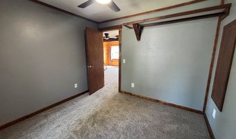 941 S Main St, Cascade, ID 83611