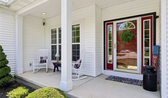 1250 Orchard Glen Dr, Amherst, OH 44001