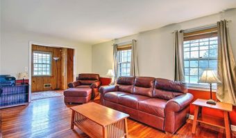 9 KNAPTON St, Barrington, RI 02806