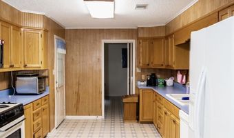 4510 LOWMAN Rd, Pine Bluff, AR 71603