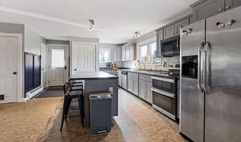304 Eastern Ave, Augusta, ME 04330