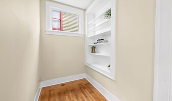 674 11TH St, Astoria, OR 97103