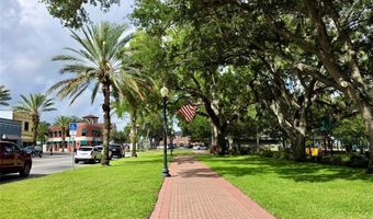 208 CENTER St, Auburndale, FL 33823