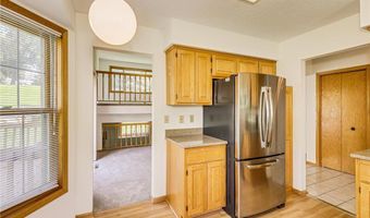 12818 Eastview Curv, Apple Valley, MN 55124