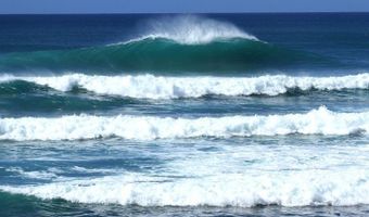 64-486 Kamehameha Hwy 21-A, Haleiwa, HI 96712