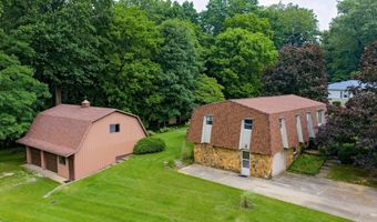 600 Forest Dr, Bloomfield, IN 47424