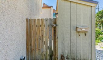 1741 SEMINOLE Rd, Atlantic Beach, FL 32233