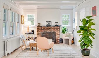 93 Meeting House Ln, Amagansett, NY 11930