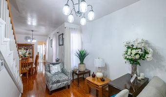 922 PEAR St, Reading, PA 19601
