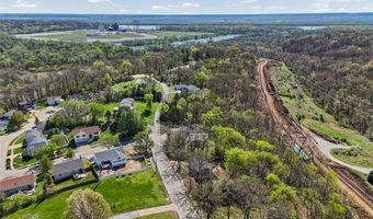 656 Rockwood Dr, Arnold, MO 63010