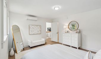 239 A Foreside Rd, Falmouth, ME 04105