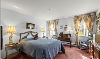 75 Harbor N, Amityville, NY 11701