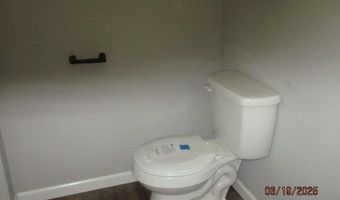 224 E Broadway Ave, Augusta, KS 67010