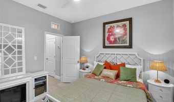 5657 HAWKS CAY St, Apollo Beach, FL 33572