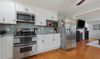 82 Leroy Dr, East Providence, RI 02915