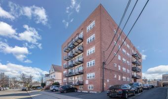 70 W 32ND St 1F, Bayonne, NJ 07002
