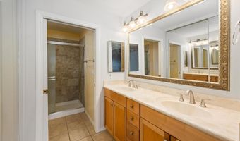 6737 Oakridge Rd 205, San Diego, CA 92120