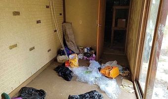 612 Madison St, Bessie, OK 73622