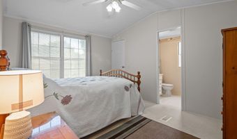 204 Winston Ave, Atlantic Beach, NC 28512