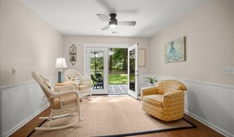 24 Thomas Sumter St, Beaufort, SC 29907