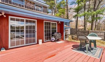 316 Court House Ln, Burrillville, RI 02859