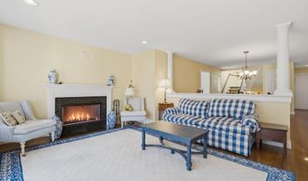 9 Pebble Beach Dr, Bedford, NH 03110