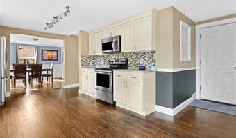 25 Woodbine St, East Providence, RI 02915