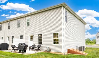51 Gillette Way 51, Bristol, CT 06010