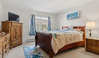 43 Bullocks Point Ave 8B, East Providence, RI 02915
