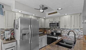 72 Hilltop Dr F, North Providence, RI 02904