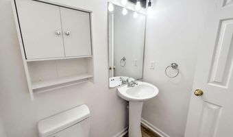 2945 Georgian Manor Dr, Alpharetta, GA 30022