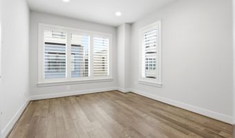 6924 ROCKLEDGE Dr, Bethesda, MD 20817
