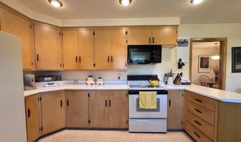410 1st St NW, Aitkin, MN 56431