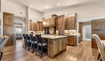 4905 Parkville Rd, Anderson, CA 96007